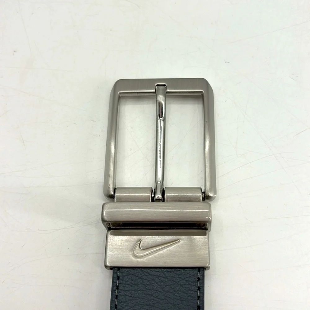 UEC Nike golf gray/black reversible leather belt size 32